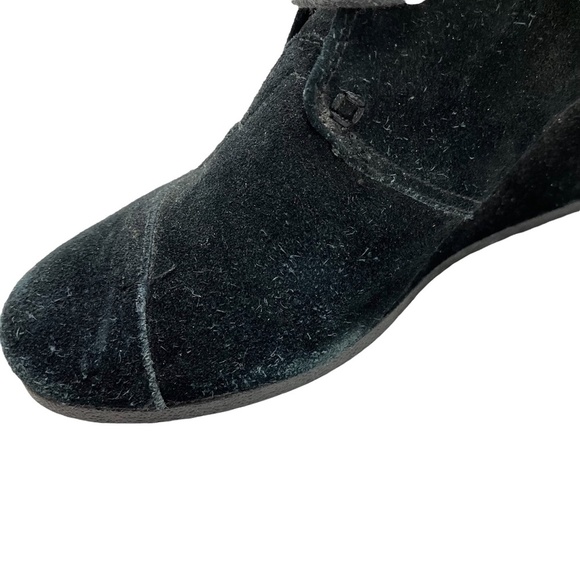 TOMS Genuine Leather Solid Black Suede Wedge Ankle Boots Booties Shoes sz 11 - Picture 11 of 16